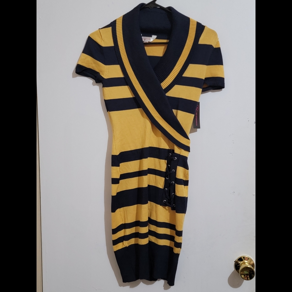 No Boundaries xs yellow dress
